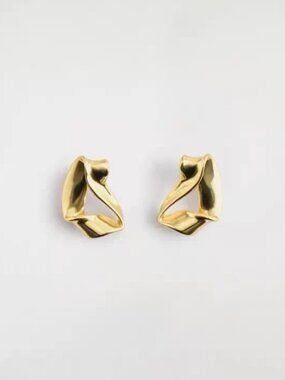 NWT COS Twisted Ribbon Stud Earrings Gold